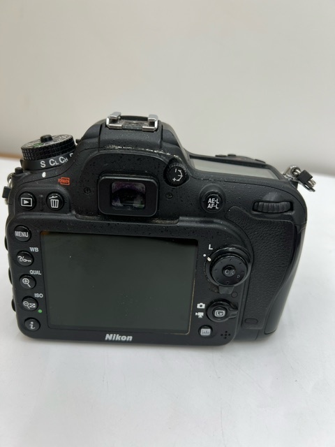 【7292】Nikon　D7100　2台セット　D7100　D7100レンズキット　動作未確認_画像2