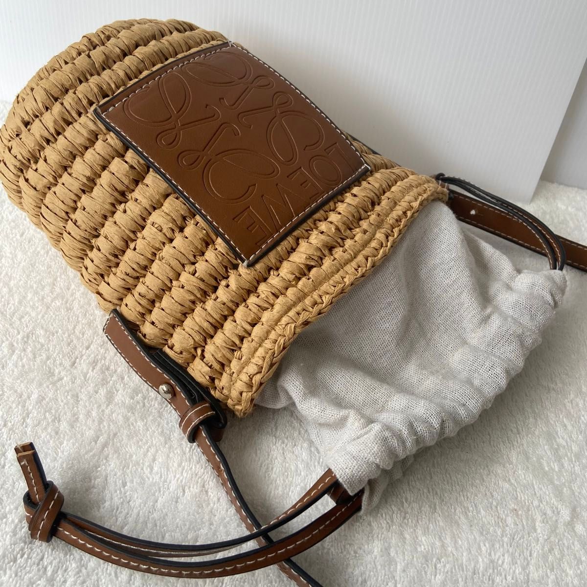LOEWE ロエベ かごバッグ ショルダーバッグ 編み込み ノベルティ LOEWE ロエベ かごバッグ ショルダーバッグ 編み込み ノベルティ