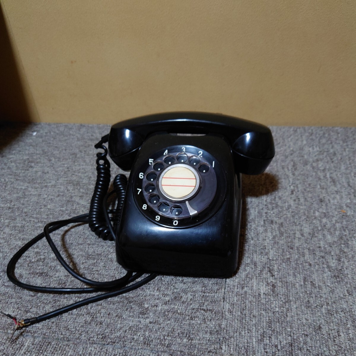 black telephone Showa Retro telephone machine antique dial type that time thing Japan electro- confidence telephone . company 