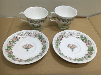 ◇Royal Doulton ロイヤルドルトン ブランブリーヘッジ TEA SERVICE ティーサービス ティーポット サマー カップ＆ソーサー セットの画像2