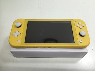 ◇任天堂 Nintendo ニンテンドー Nintendo Switch Lite スイッチライト イエロー HDH-001の画像1