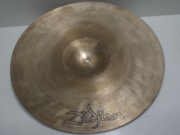 ＊Zildjian A Rock Clash ヴィンテージ 70~80年代 白抜きロゴ クラッシュシンバル 16インチ_画像1