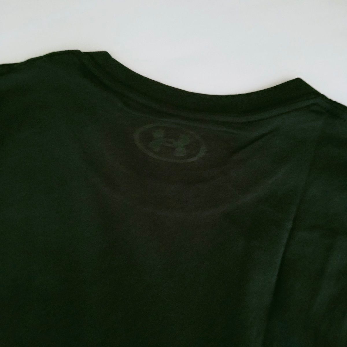 新品 黒 XL アンダーアーマー メンズ 半袖Tシャツ スポーツ Tシャツ