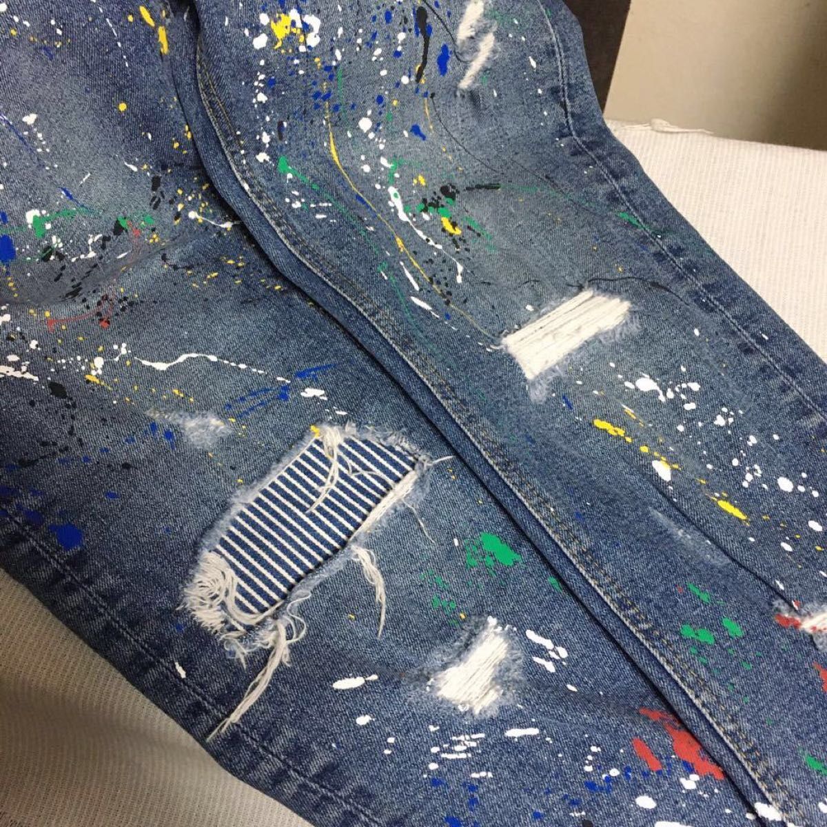 デザイン性抜群 ペイント ZARA MAN ストライプ ダメージ デニム デザイン性抜群 ペイント ZARA MAN ストライプ ダメージ デニム