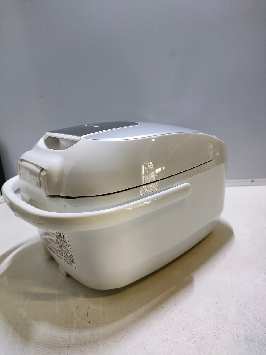 E244(中古現状、消毒除菌済 、即発送）象印 ZOJIRUSHI マイコン炊飯器 NL-DS10型 21年製(電源付き)の画像8