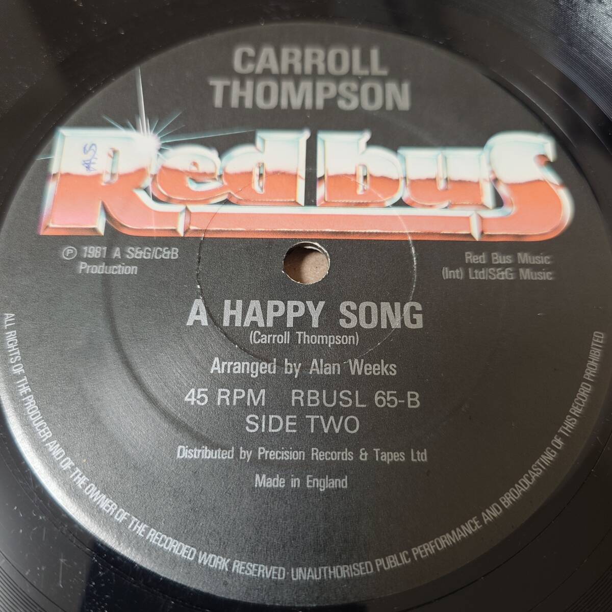 Carroll Thompson - Just A Little Bit / A Happy Song // Red Bus Records 12inch / Lovers / Carol / Caroll_画像2