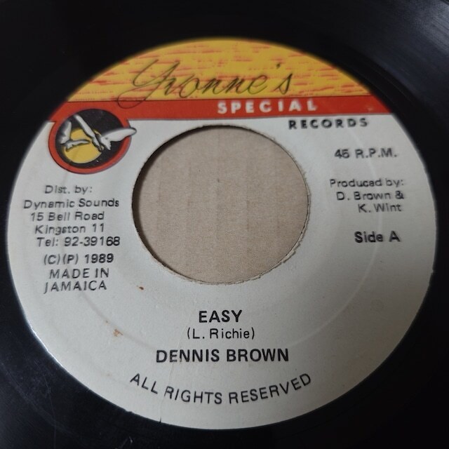 Dennis Brown - Easy // Yvonne's Special 7inch / Roots / The Commodoresの画像1