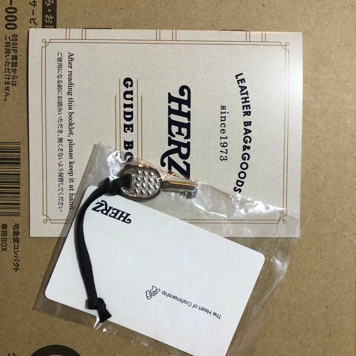 ヘルツ HERZ 2way口枠ミニショルダーバッグ ブルドッグ 革鞄 ヘルツ HERZ 2way口枠ミニショルダーバッグ ブルドッグ 革鞄