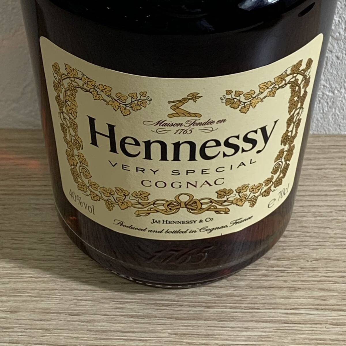 【未開栓】 Hennessy ヘネシー VERY SPECIAL ベリースペシャル COGNAC コニャック 700ml 40% ブランデー 箱付 _画像4