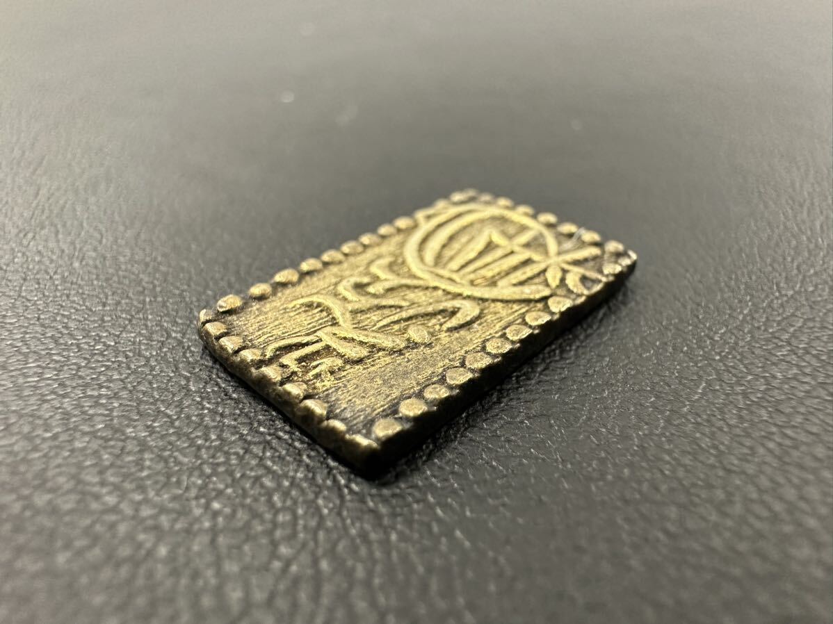 [3M34] 1 иен старт 2 минут золотой 2 минут штамп золотой Meiji масса примерно 3.03g старая монета подлинность неизвестен 