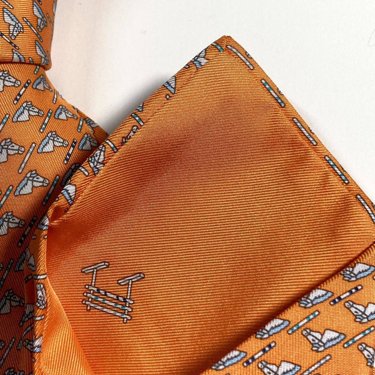 極美品 HERMES エルメス　ネクタイ　高級シルク　馬　希少_画像2