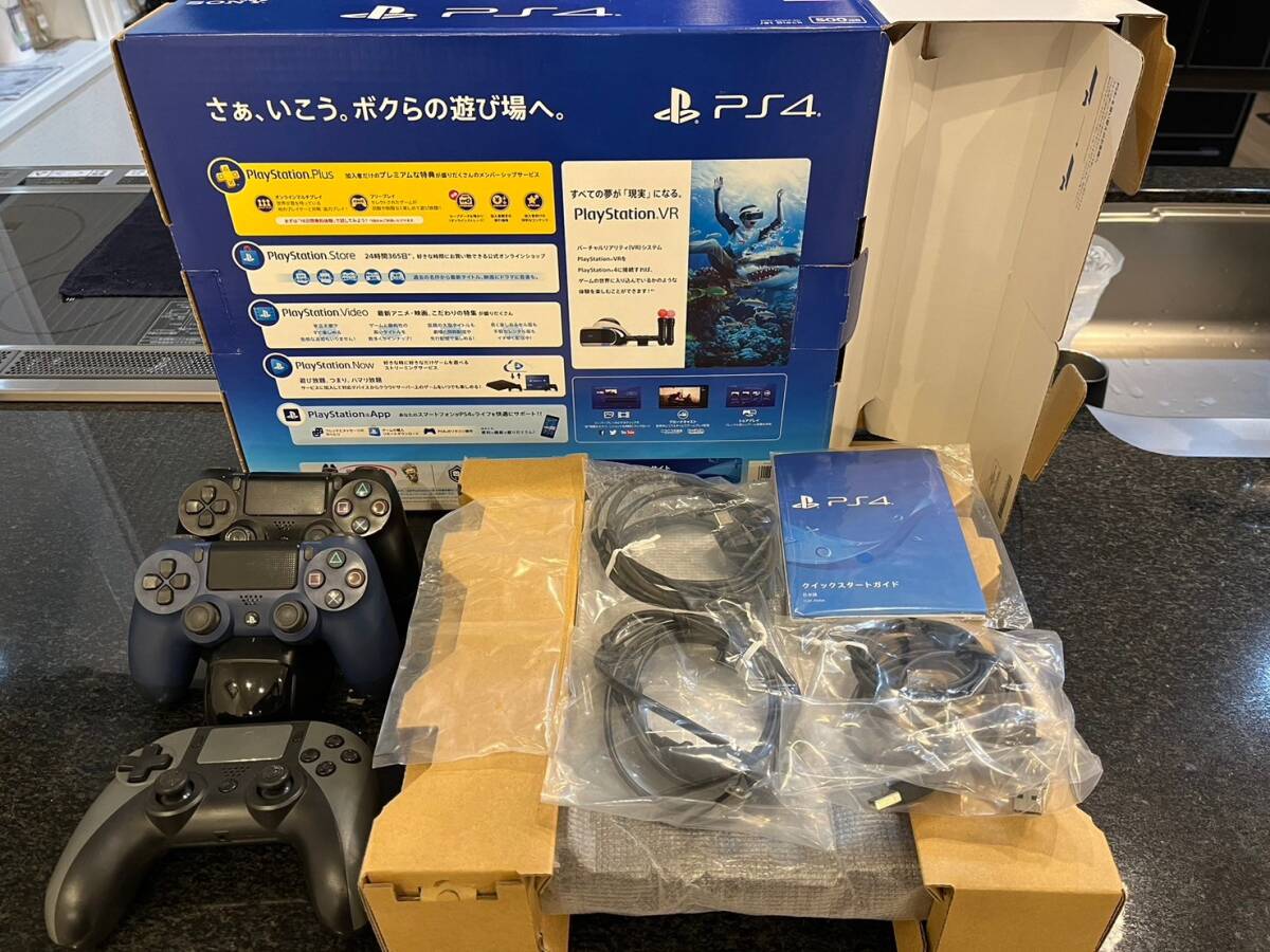 送料無料 動作確認済 PS4 本体 おまけ多数付 コントローラー3台 充電ドック CUH-2100A B01 500GB ワンオーナー SONY 黒 Black 美品 _画像5