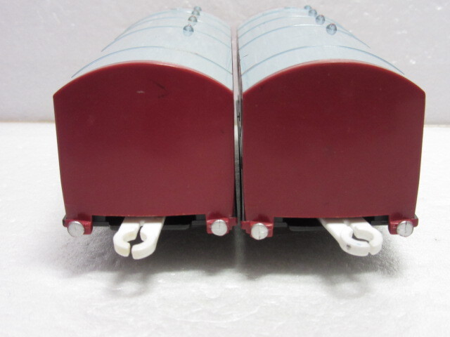 プラレール きかんしゃトーマス 赤色(ピンクライン)の客車 2両セットの画像5