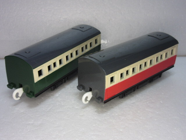 トーマス機関車+客車2両セット動作確認済み Yahoo!オークション - プラレール きかんしゃトーマス 客車2両
