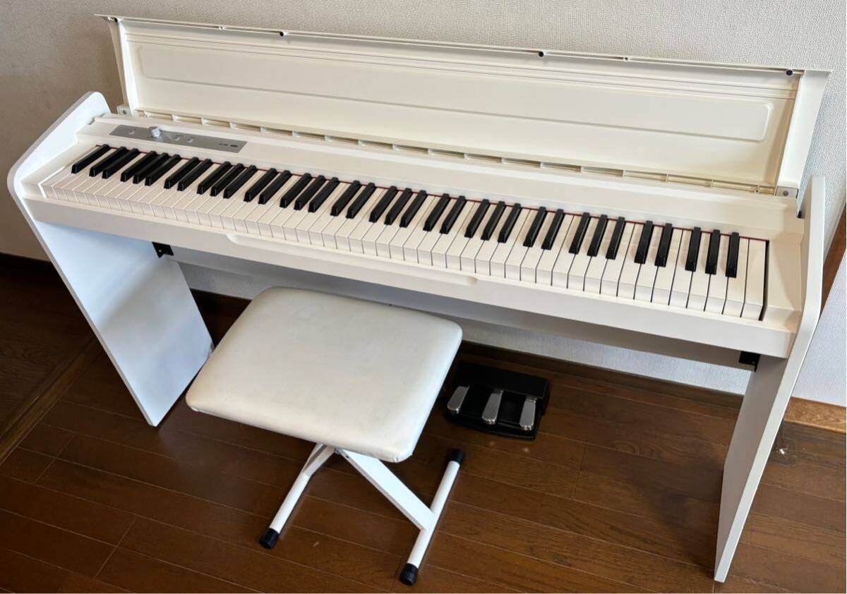 電子ピアノ　88鍵 KORG LP-180WH　コルグ　ピアノ　白電子ピアノ 88鍵 KORG ホワイト デジタルピアノ