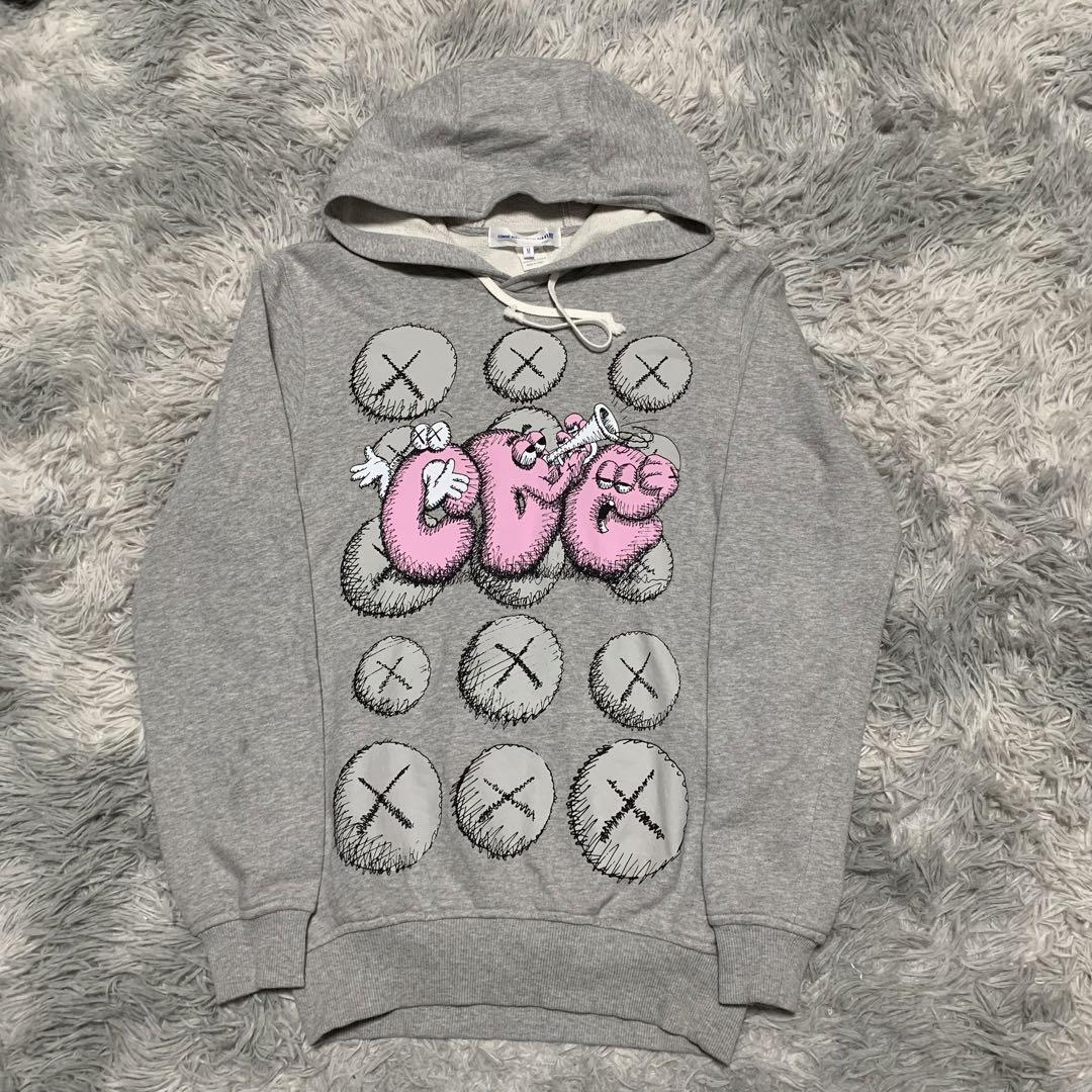 美品 KAWS × COMME des GARCONS パーカー (M)