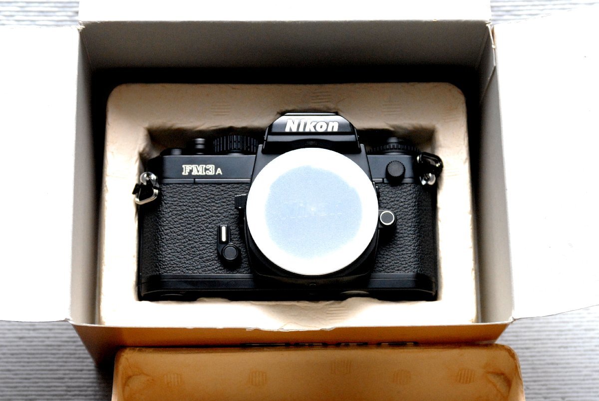 （優良）Nikon ニコン 希少な高級一眼レフカメラ FM3A（黒）ボディ 超希少・優良品 （腐食無し）_画像6