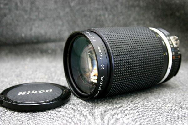 Nikon ニコン 純正 NIKKOR 35-135mm MF 高級ズームレンズ (MACRO) 希少・作動品 ( Ai)_画像1