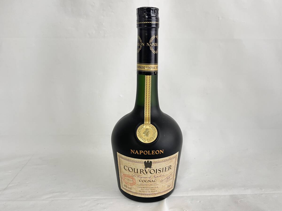 KF0602-67I　COURVOISIER　NAPOLEON　COGNAC　700ml　40％　クルボアジェ　ナポレオン　コニャック　ブランデー　古酒_画像2