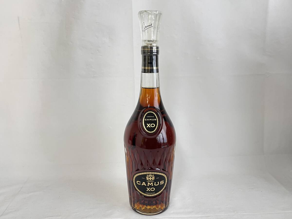 KF0603-26I　CAMUS　XO　COGNAC　700ml　40％　カミュ　コニャック　ブランデー　ロングネック　古酒_画像2