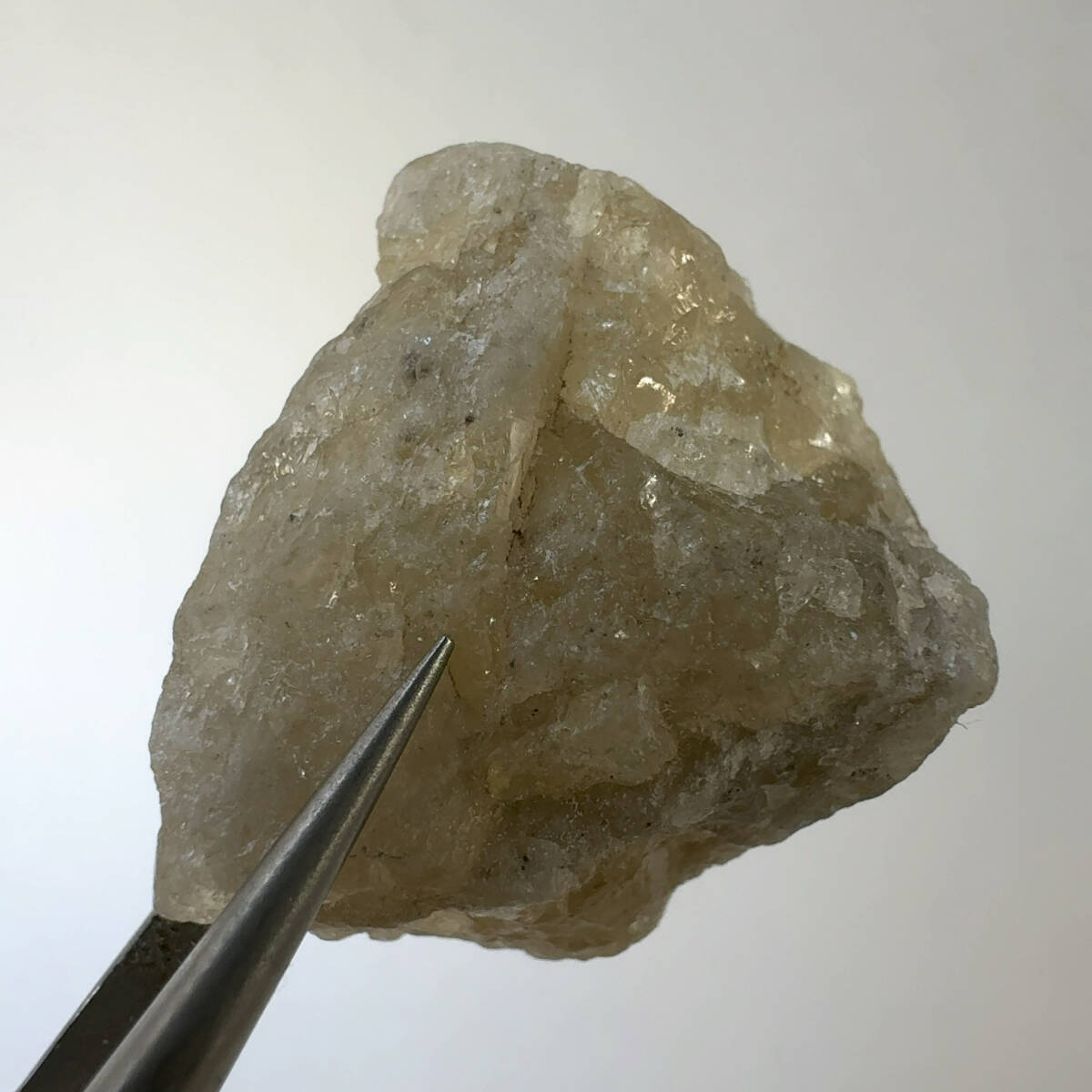 【E23996】 アンブリゴナイト アンブリゴ石 天然石 原石 鉱物 パワーストーン