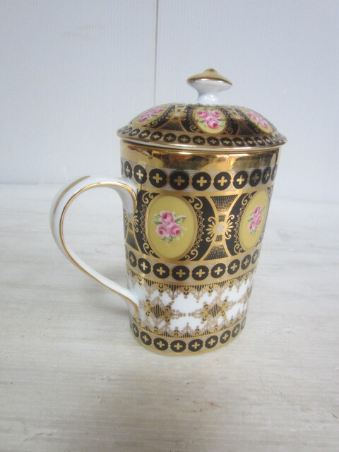 レトロ watatou ワタトウ コーヒーカップ  ティーカップ  金彩 花柄 アンティーク ヴィンテージ 茶器 和食器  コップの画像3