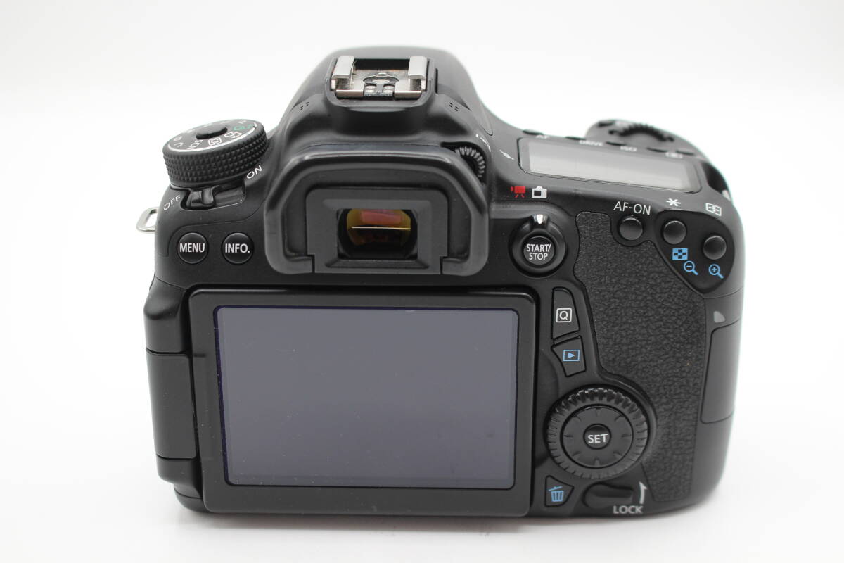 13600円 極美品◇Canon キヤノン EOS 70D ボディ◇バッテリー2個 13600円 極美品◇Canon キヤノン EOS 70D ボディ◇バッテリー2個