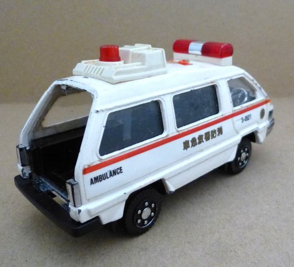 A3# 日本製Diapet ダイヤペット トヨタ タウンエース救急車 YONEZAWA TOYS #315-1_画像3