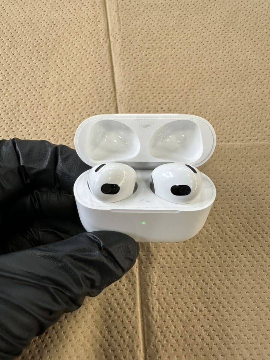 AirPods 第三世代　正規品　純正_画像2