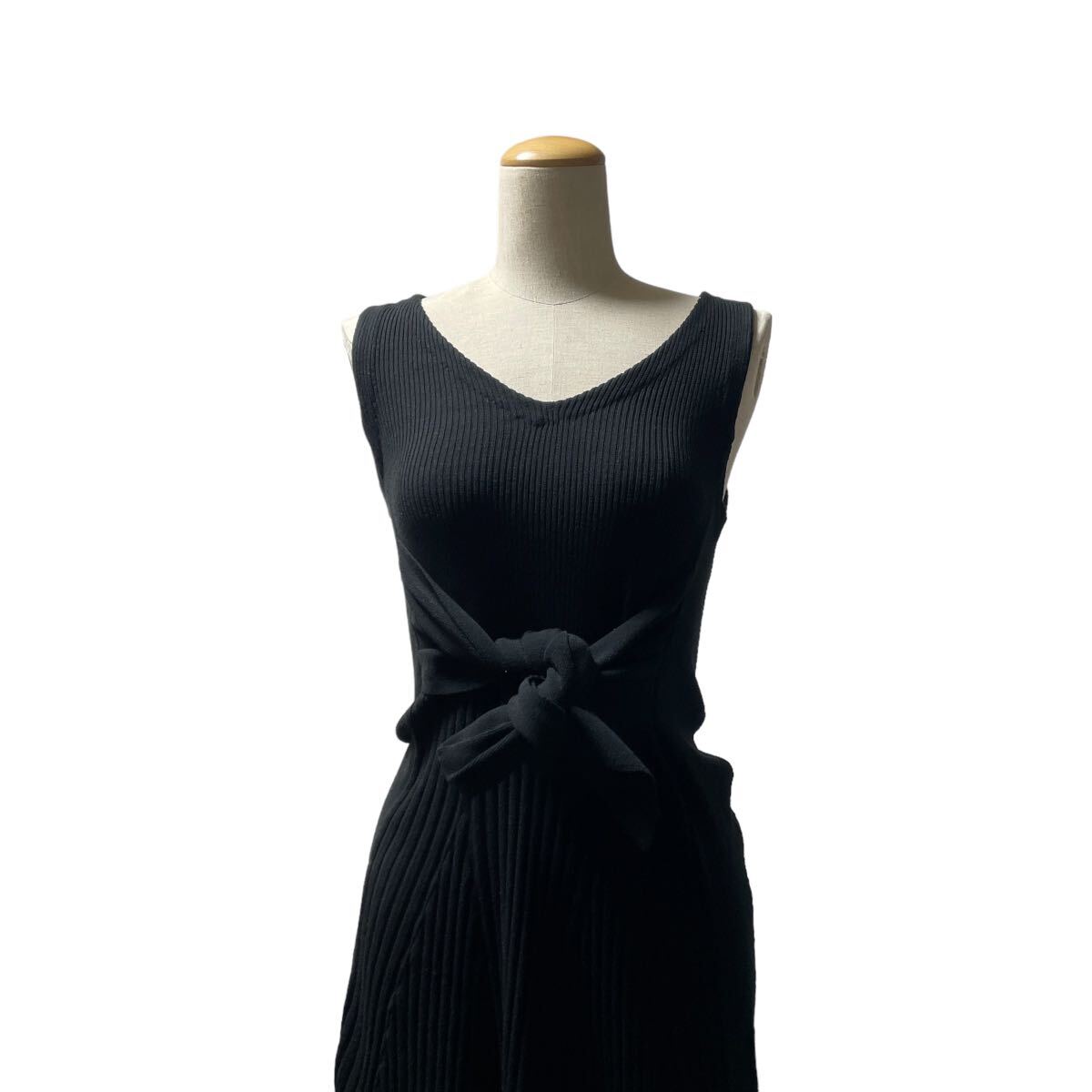 eimy istoire エイミーイストワール ノースリーブ ロング ワンピース ドレス ブラック 黒F 伸縮性 リボンの画像3