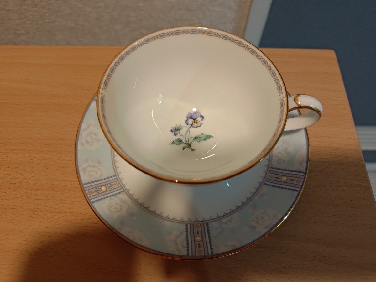 Noritake ノリタケ  カップ ソーサーナショナルトラスト  ライムウォークティータイム