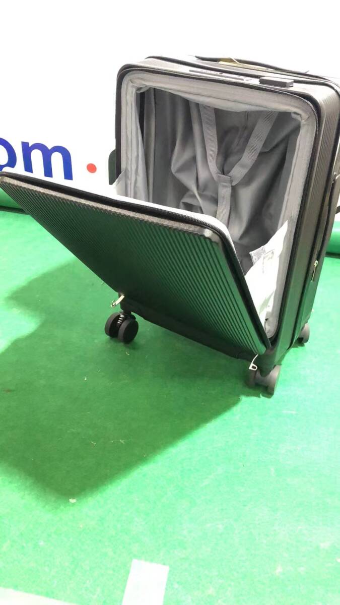 スーツケース　Mサイズ　ブラック　キャリーバック　キャリーケース　SC178-24-NEW-BK　MC1_画像6
