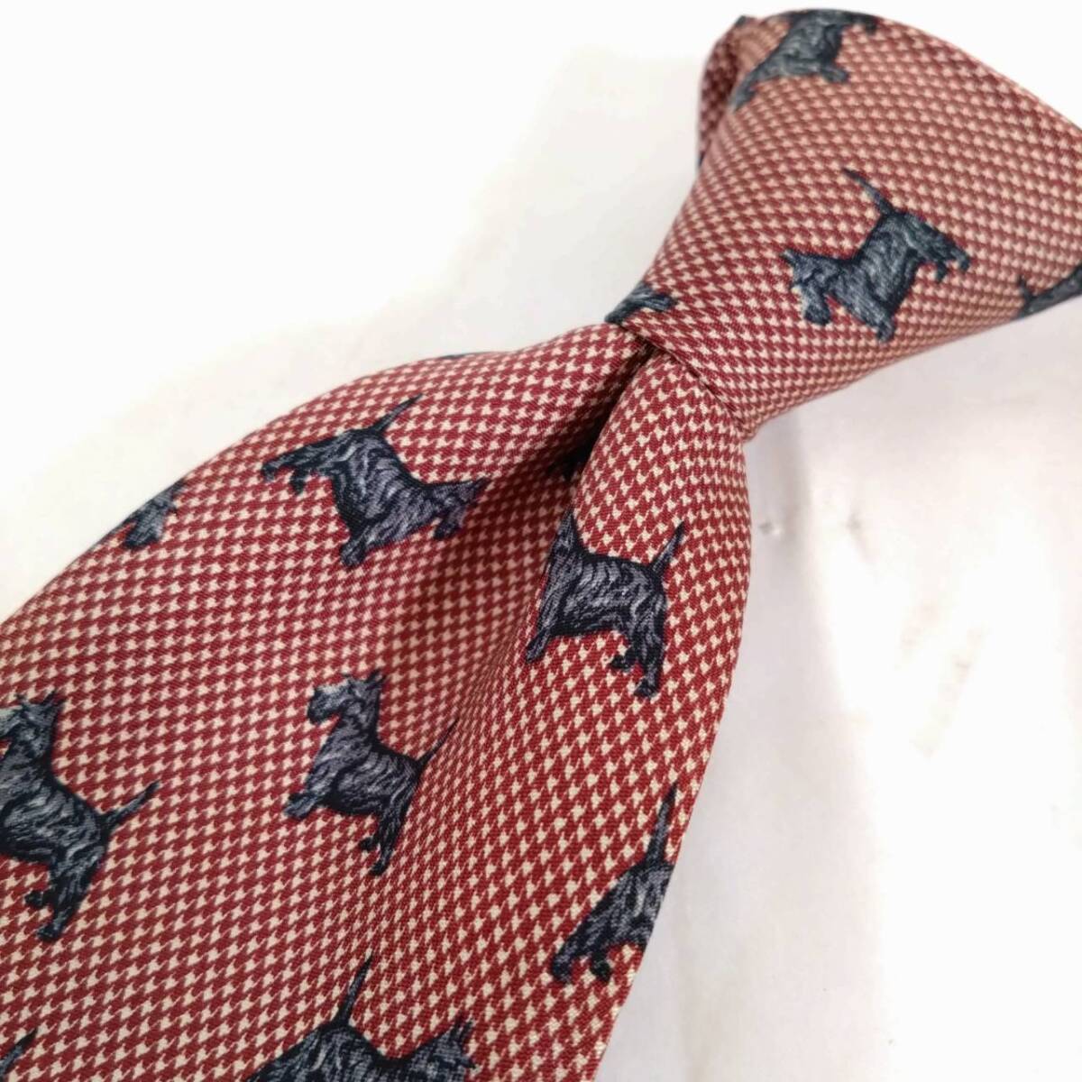 K) Polo Ralph Lauren necktie .. large 10. red red dog silk 100% men's Polo Ralph Lauren C1804