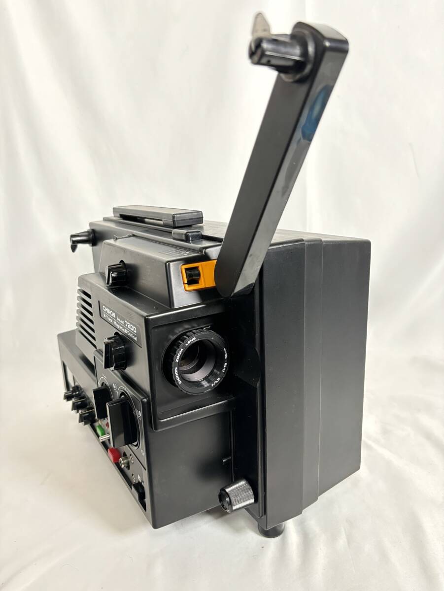 ８ミリ映写機 CHINON Sound 7200 チノン 2トラック光学磁気サウンド 21×34×26㎝ 通電のみ確認済み KC1407_画像3