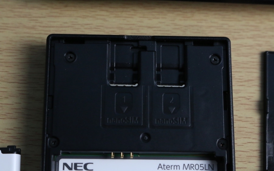 【NEC Aterm MR05LN】SIMフリー モバイルルーター クレードル付き 簡易チェック済み!! 管24ざ283の画像5