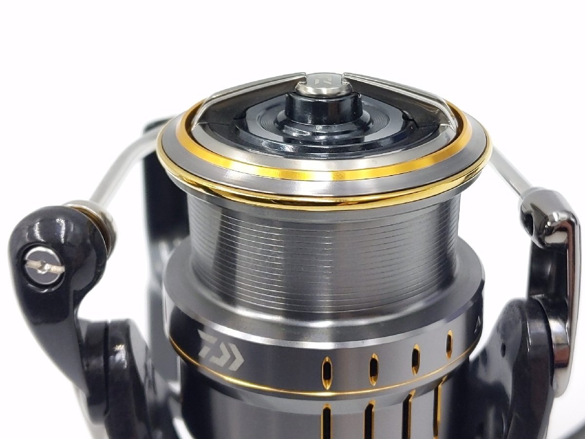 (管81025)美品 Daiwa ダイワ 21 ルビアスエアリティ FC LT 2500S-XH スピニングリール エギング リブレ EF30_画像3