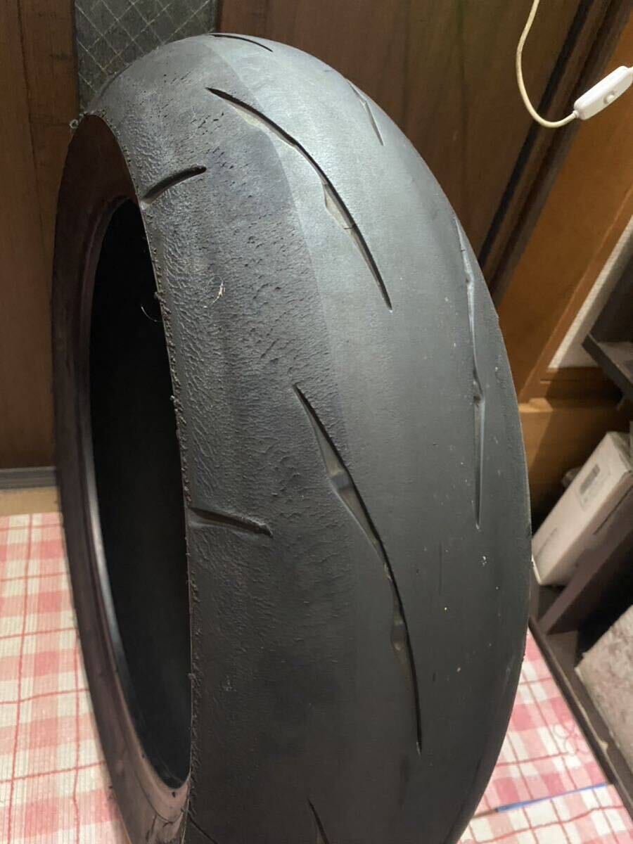 中古MCタイヤ BRIDGESTONE BATTLAX RS11 190/55ZR17 ブリヂストン バトラックス レーシング ストリート 190 55 17 0620 K4644の画像5