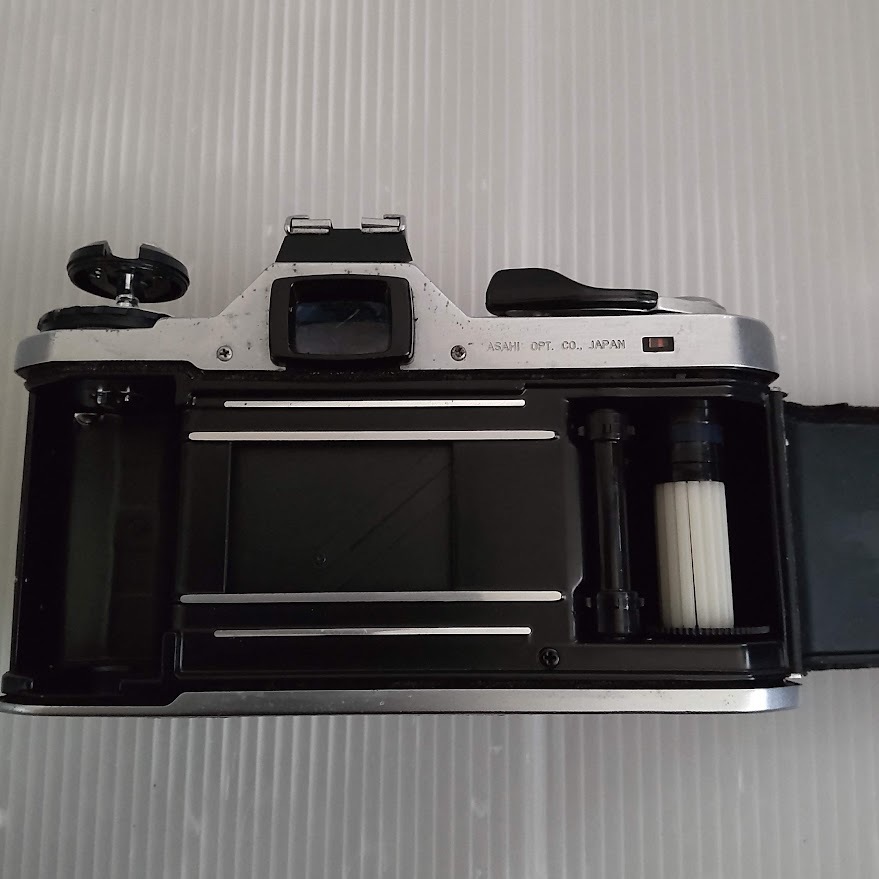 ●[現状品] ペンタックス Pentax ME 35mm SLR Film Camera シルバー ボディのみ 9839761の画像6