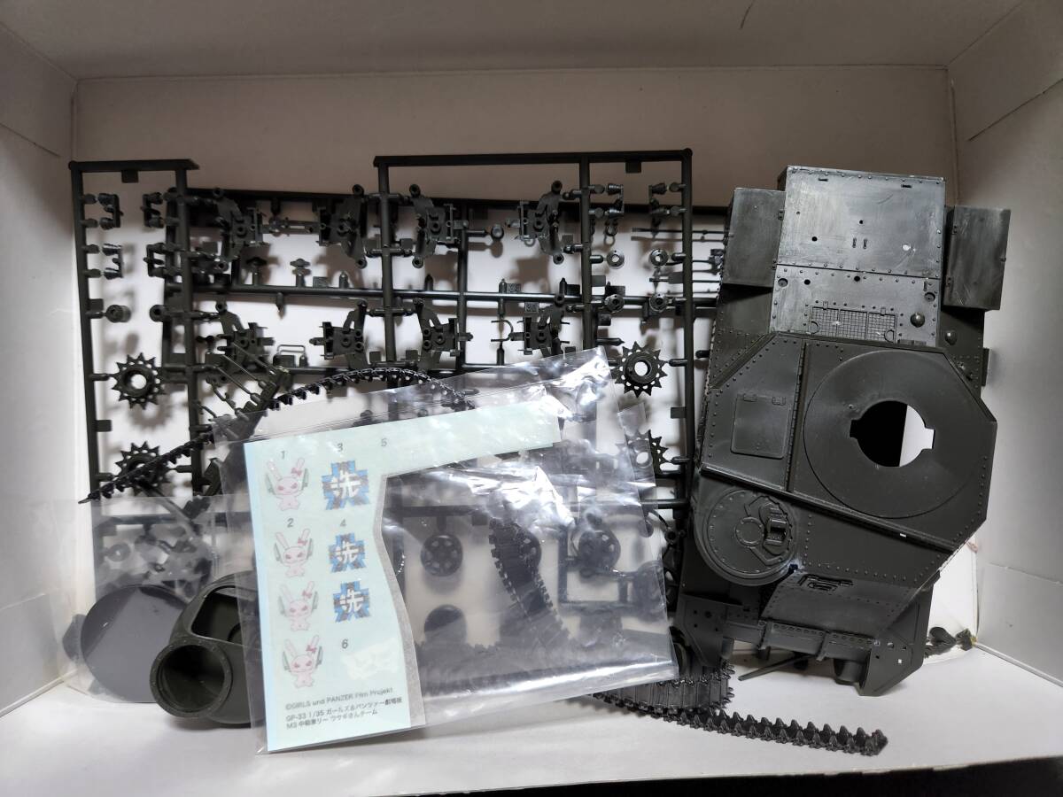 【ジャンク】PLATZ　1/35　ガールズ＆パンツァー劇場版　M3中戦車リー　ウサギさんチーム劇場版です！_画像2