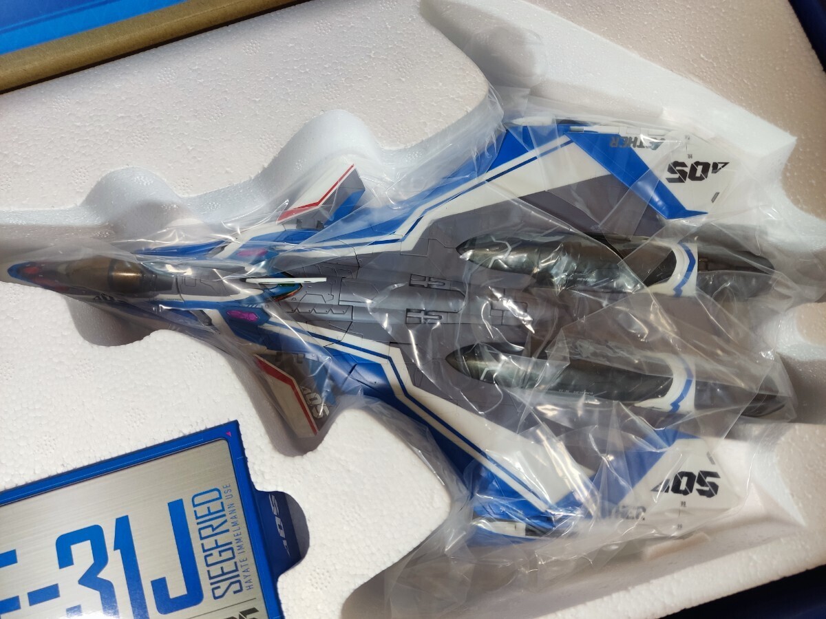 DX超合金 VF-31J ジークフリード ハヤテ・インメルマン機 マクロスデルタ マクロスΔ 中古美品_画像3