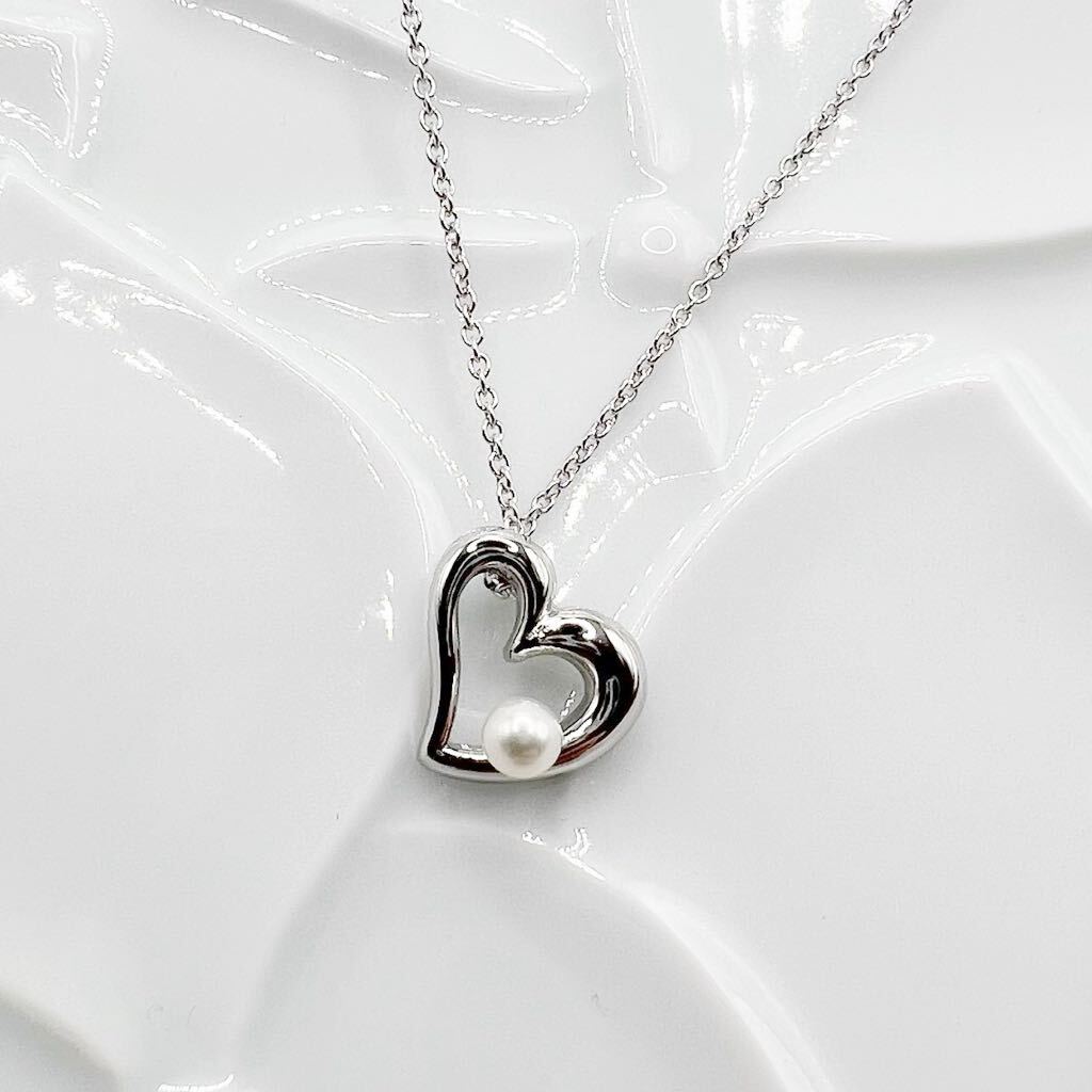 美品】TASAKI 田崎真珠 4mm オープンハート シルバー ペンダント 美品】TASAKI 田崎真珠 4mm オープンハート シルバー ペンダント