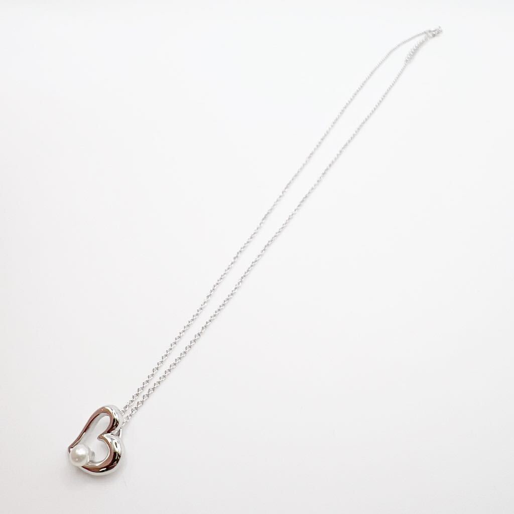 美品】TASAKI 田崎真珠 4mm オープンハート シルバー ペンダント 美品】TASAKI 田崎真珠 4mm オープンハート シルバー ペンダント