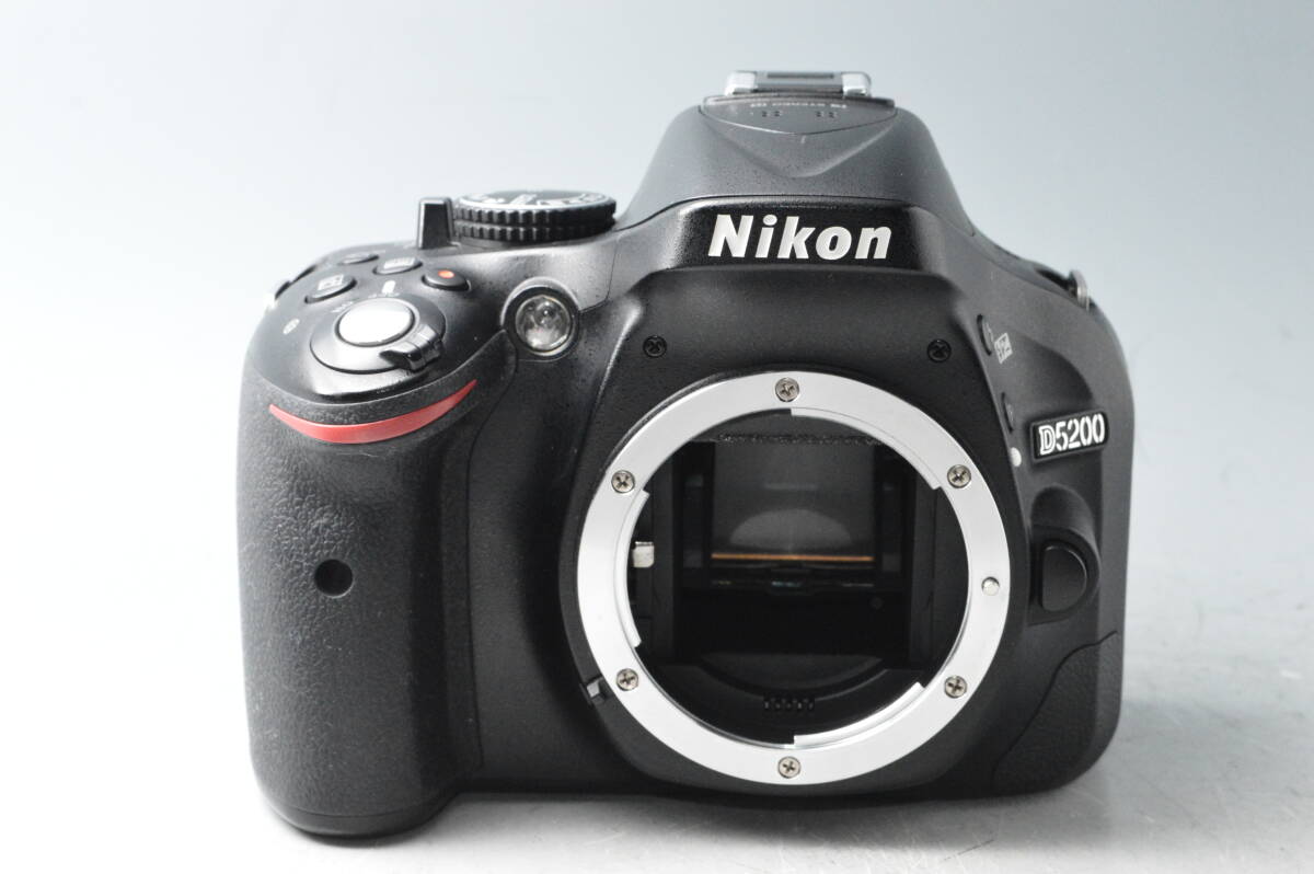 #a1432【外観美品】シャッター数22840回 Nikon ニコン D5200 ボディ ブラック_画像2