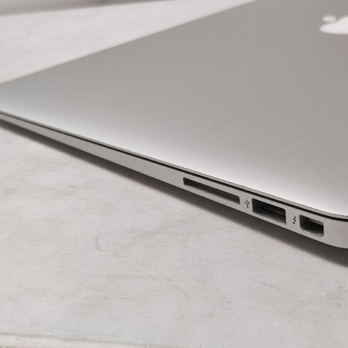 ★MacBook Air★A1466(13-inch, Early 2015)★Core i5 5250U 1.6GHz★SSD256GB/メモリ8GB★13.3インチ★apple★ジャンク 4140_画像8