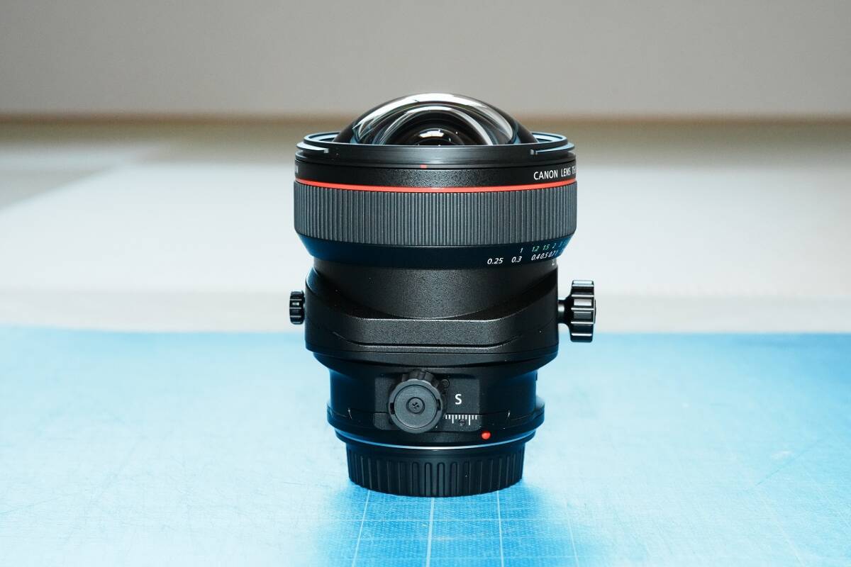 極美品 Canon TS-E 17mm F4L シフトレンズの画像6
