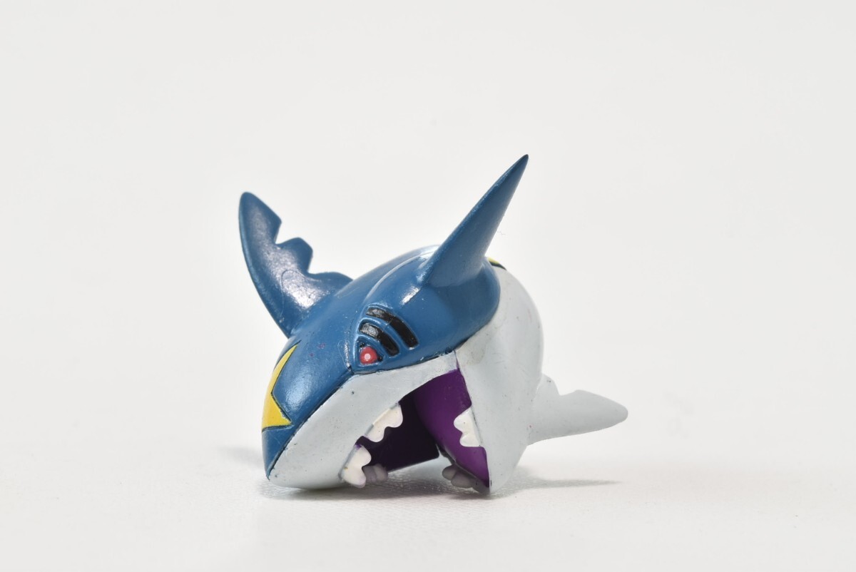 Yahoo!オークション - ポケモン モンコレ サメハダー Yahoo!オークション - ポケモン モンコレ サメハダー