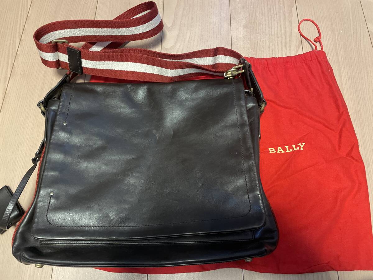 bally ショルダーバック（ブラウンレザー）の画像1