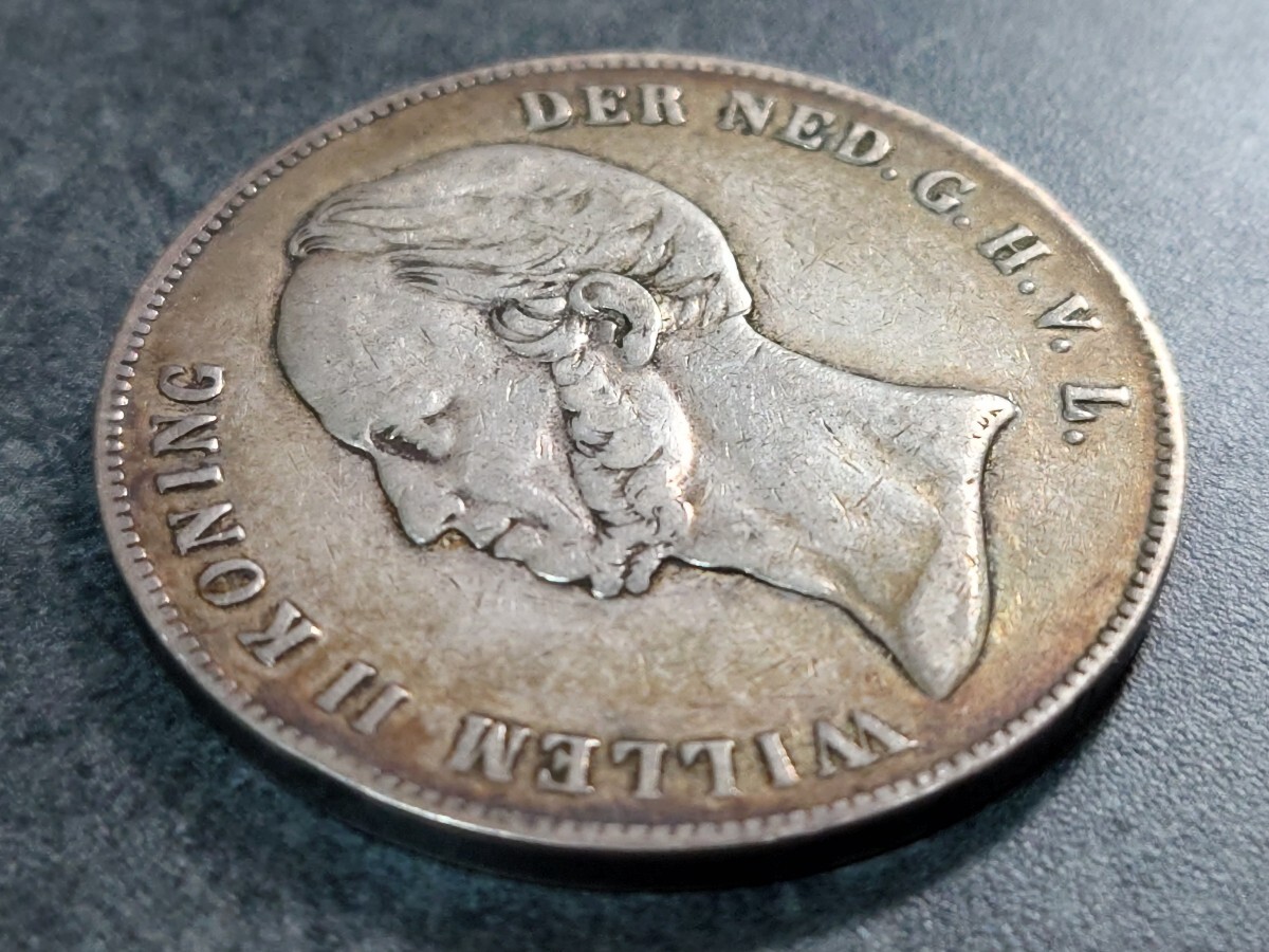 （1円スタート）希少　 オランダ　ウィレム2世　2.5ギルダー 大型　銀貨　1847年　アンティークコイン　トーン 品位.945 重さ24.69g_画像7