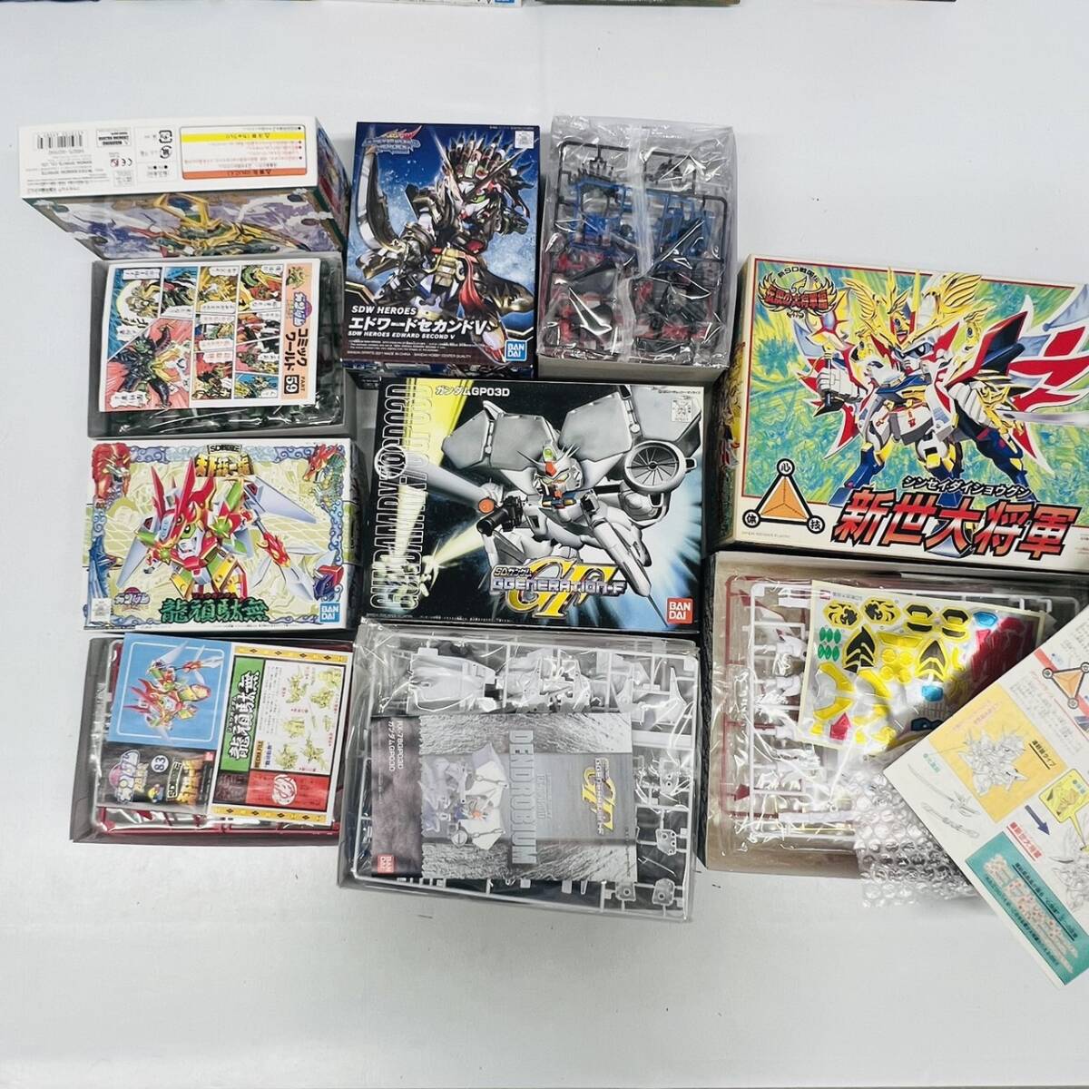 [ not yet constructed ] Gundam plastic model summarize 24 point set / gun pra HG SD Gundam BB warrior ν Gundam Sazaby freedom Bandai GUNDAM