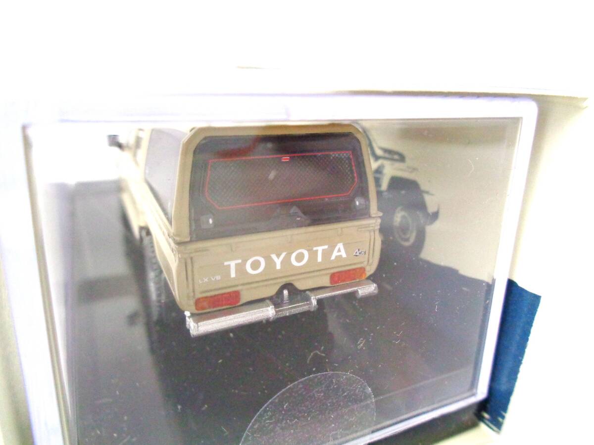 PARA64　1/64　2014 Toyota Land Cruiser LC79 Sandy Taupe　RHD　PA-65681　トヨタ ランドクルーザー　②_画像6